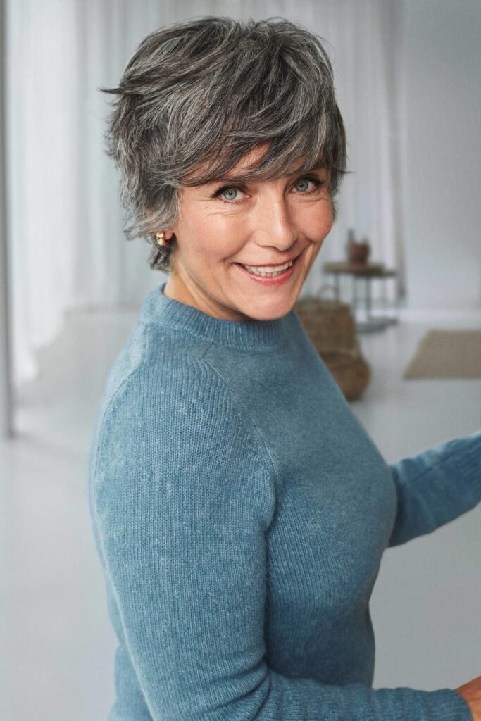 Short hairstyles for older women near me