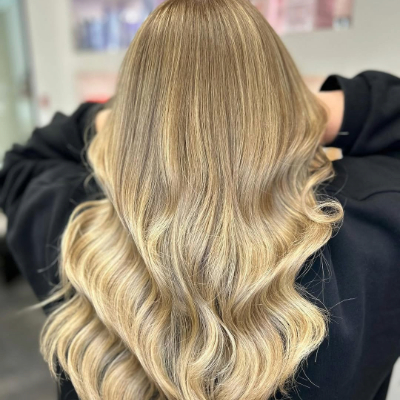 How to Prep Your Hair for Holiday Travel