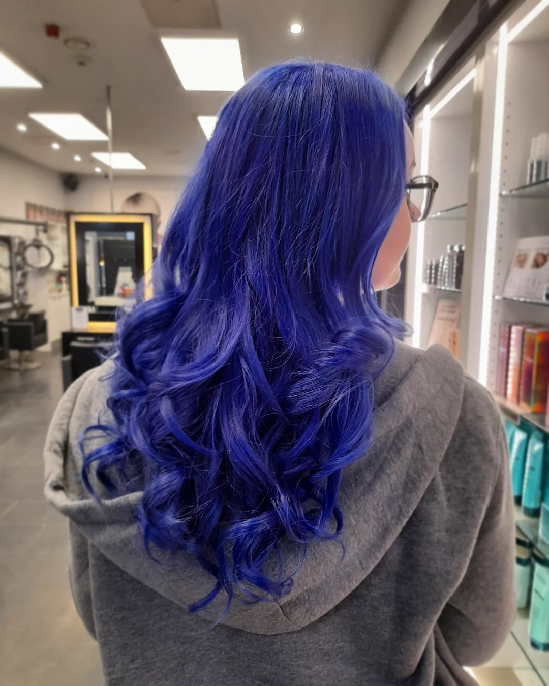 BEST HAIRDRESSING SALON NEAR ME FOR CREATIVE HAIR COLOURING