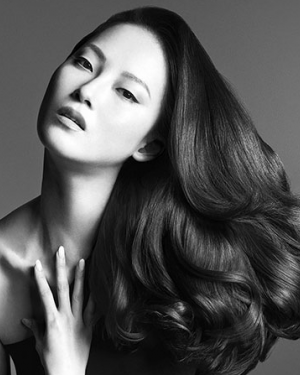 sophisticated-side-swept-curls