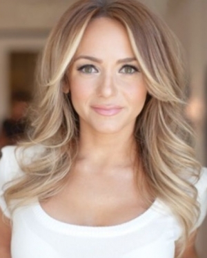 layered 1970s hairstyle