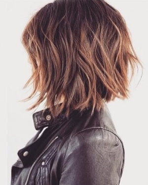 messy bob